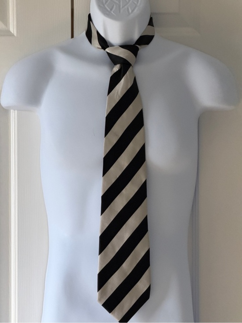 Bruno Piattelli Handmade Black & Silver Striped 100% Silk Necktie